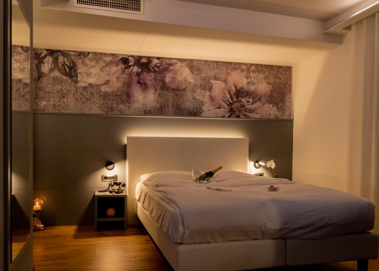 Hotel Shangri-La Ала Екстериор снимка